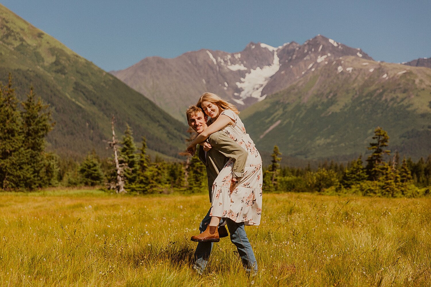 Girdwood-Alaska-engagement-wedding-photographer_0022.jpg