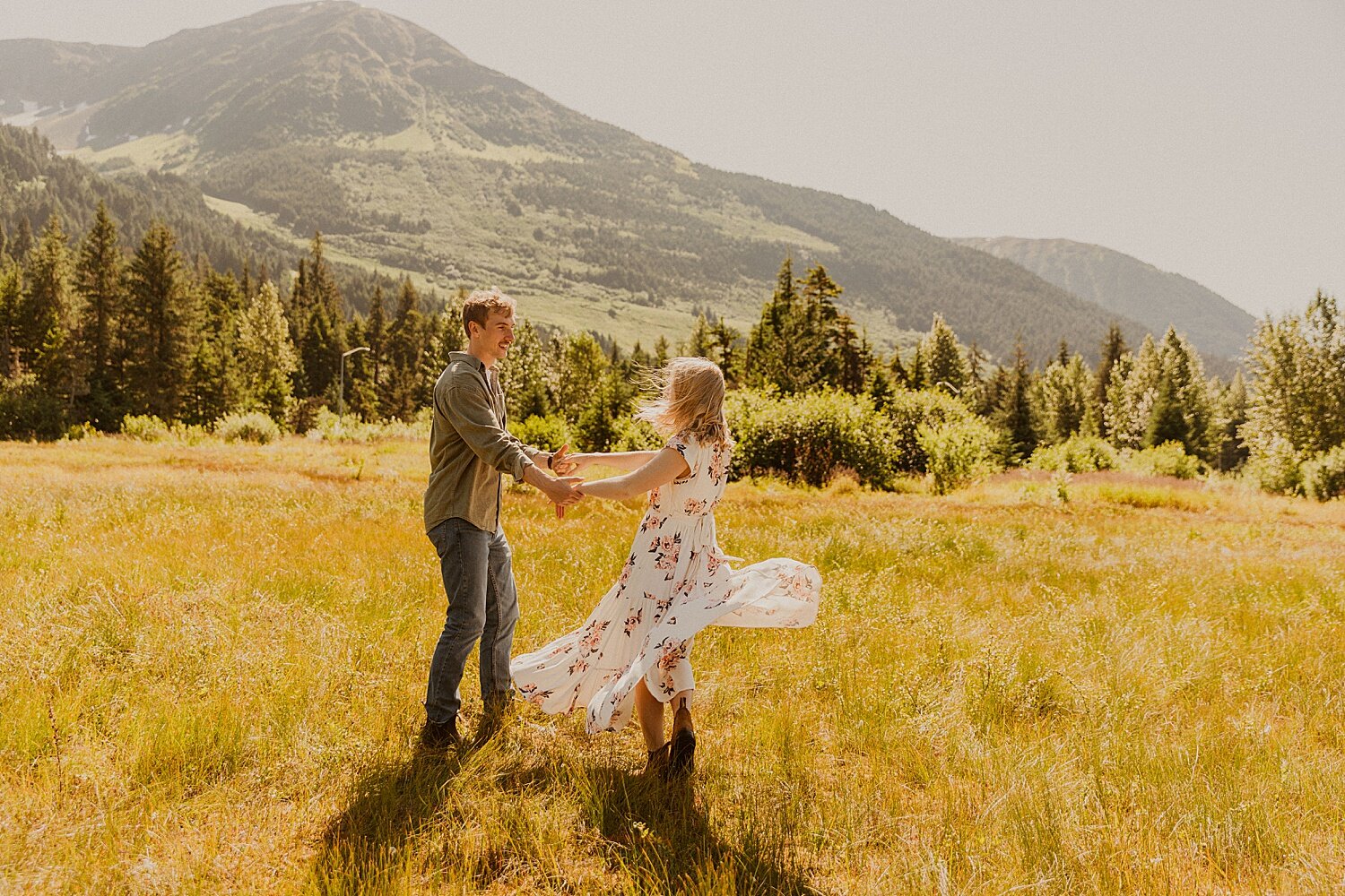 Girdwood-Alaska-engagement-wedding-photographer_0024.jpg