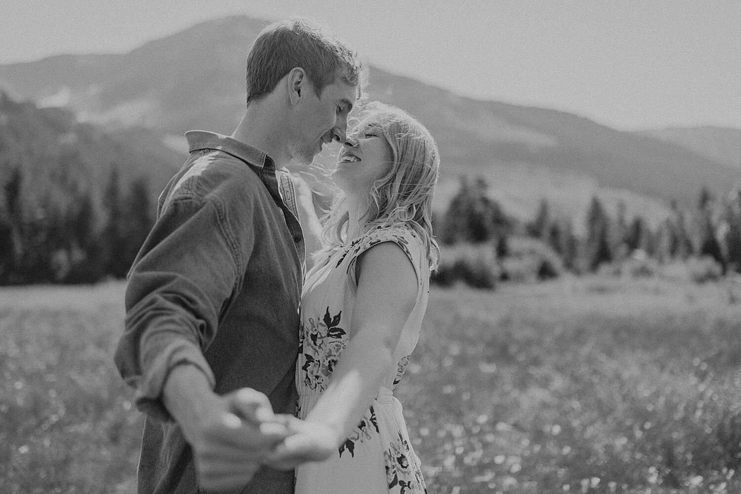 Girdwood-Alaska-engagement-wedding-photographer_0032.jpg