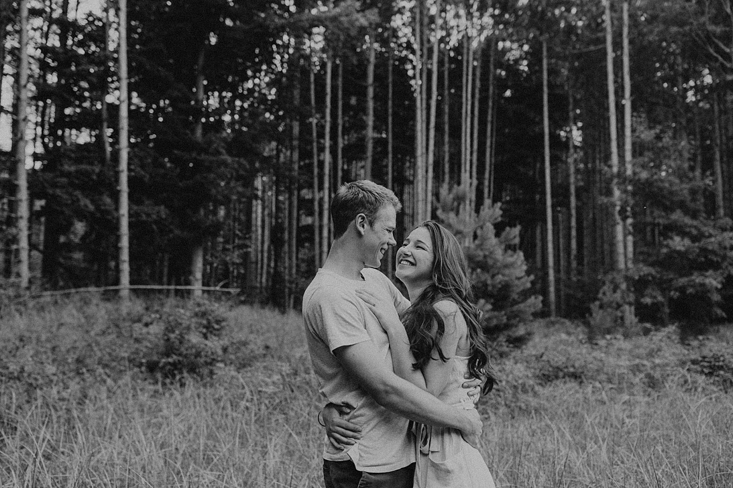 lake-michigan-engagement2.jpg