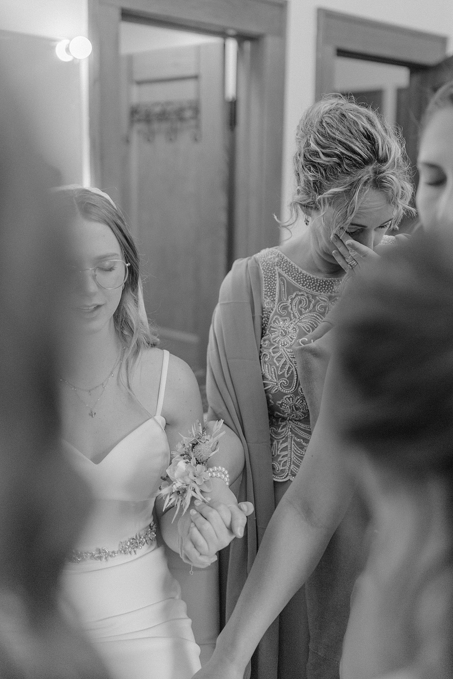 omaha_nebraska_wedding_photographer_0100.jpg